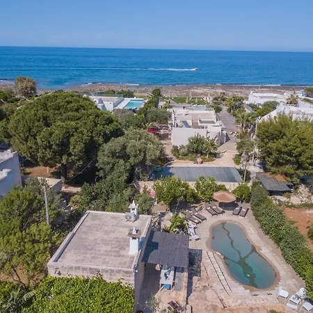 Villa Helloapulia Gemma With Private Eco Pool And With Direct Access To The Sea *